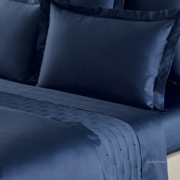 Triomphe Quilted Coverlet