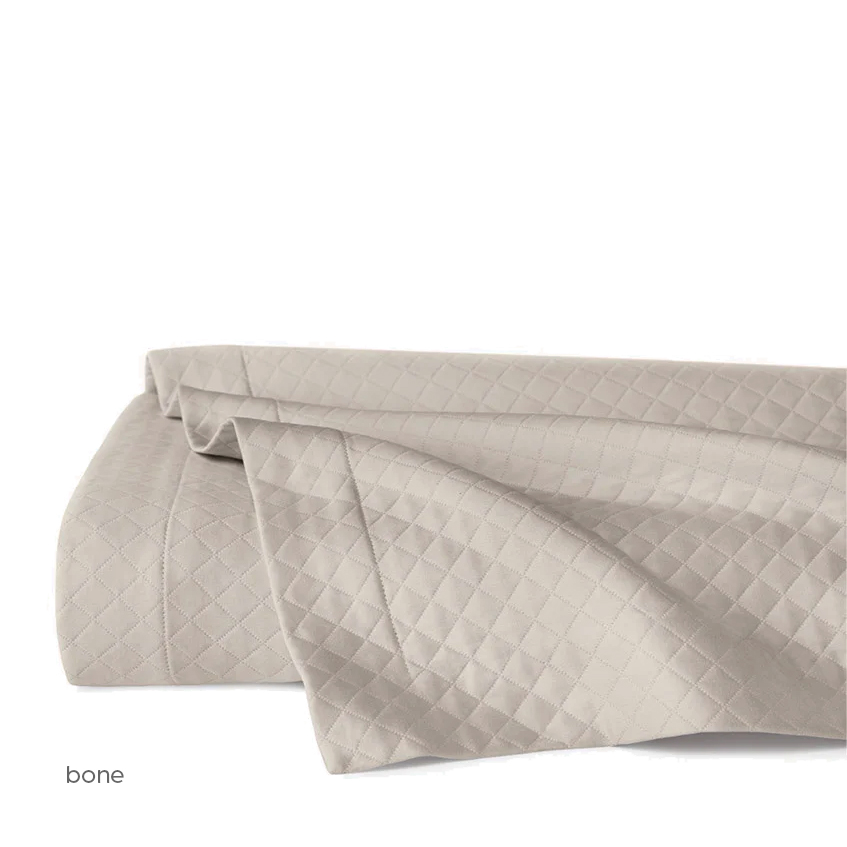 Bari Matelassé Coverlet 