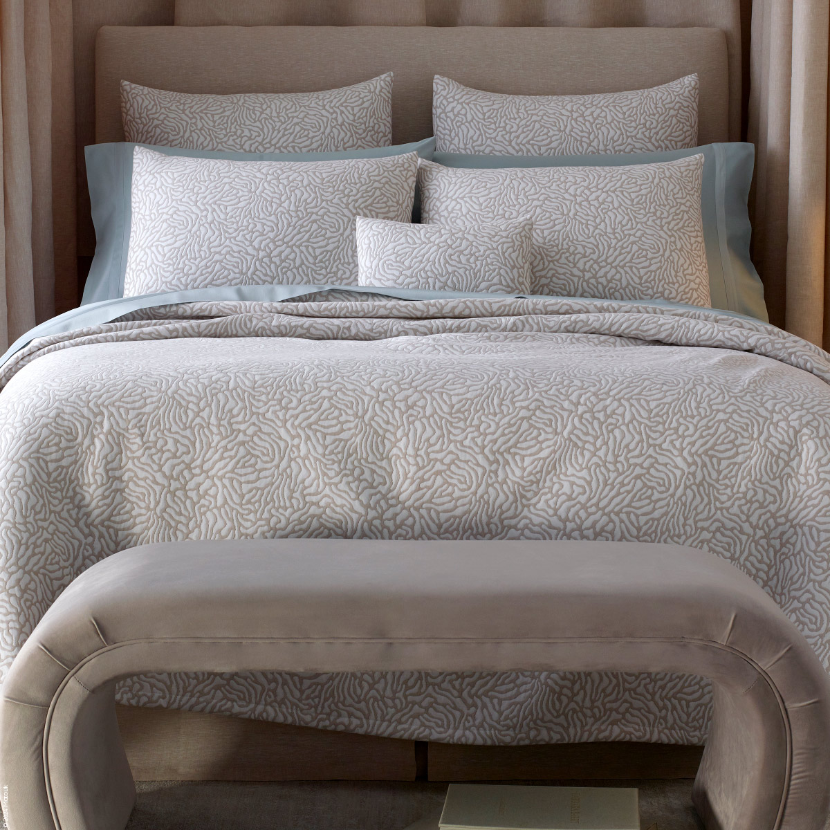 Cora Matelassé Coverlet