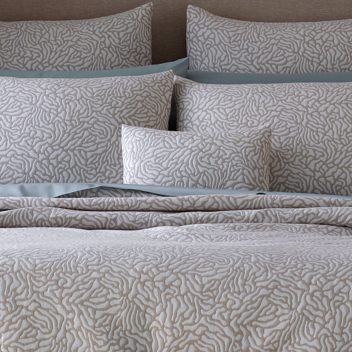 Cora Matelassé Coverlet