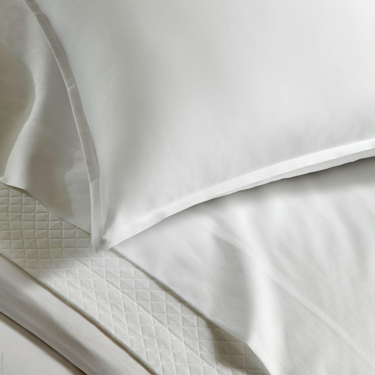 SFERRA GIZA 45 Corto Sateen