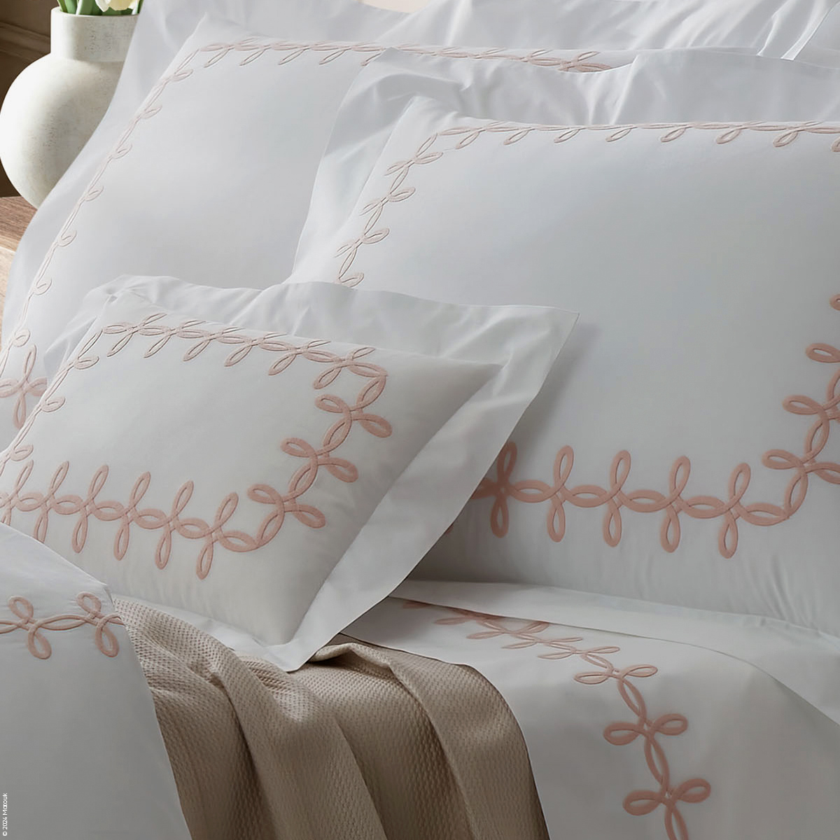 Gordian Knot Percale  Gordian Knot Percale