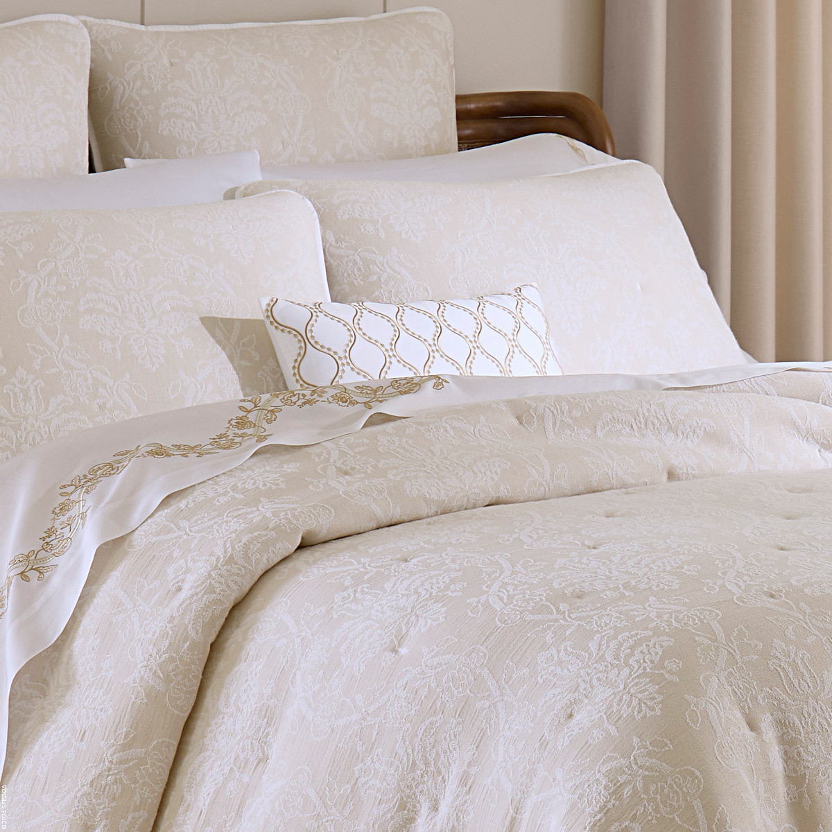 Isabella Quilted Coverlet