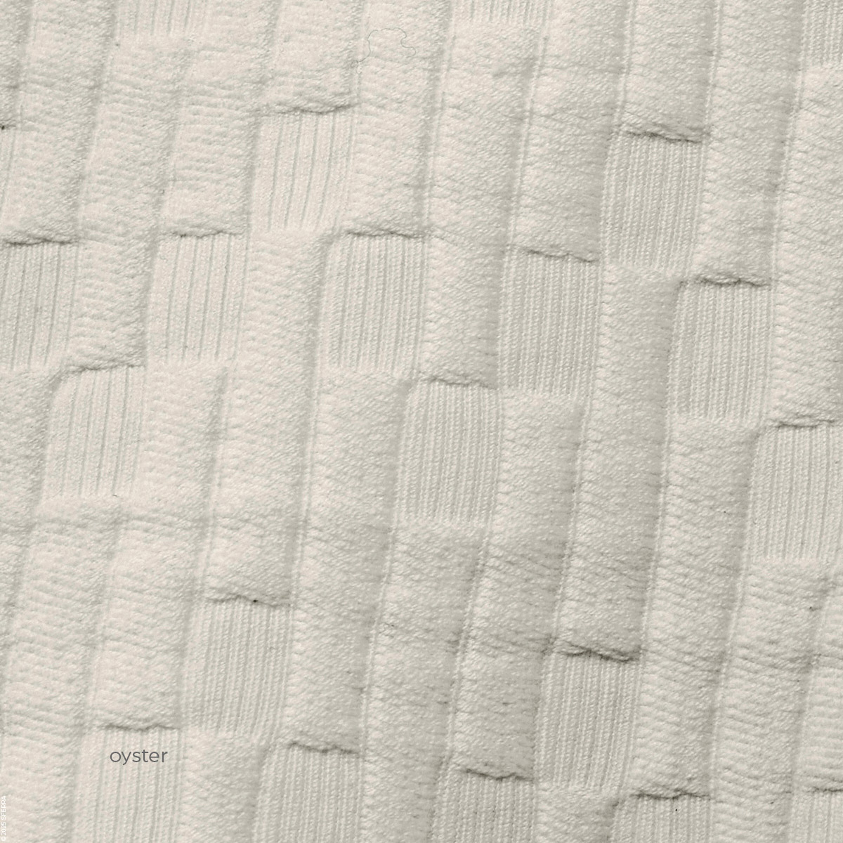 Lecce Matelassé Coverlet