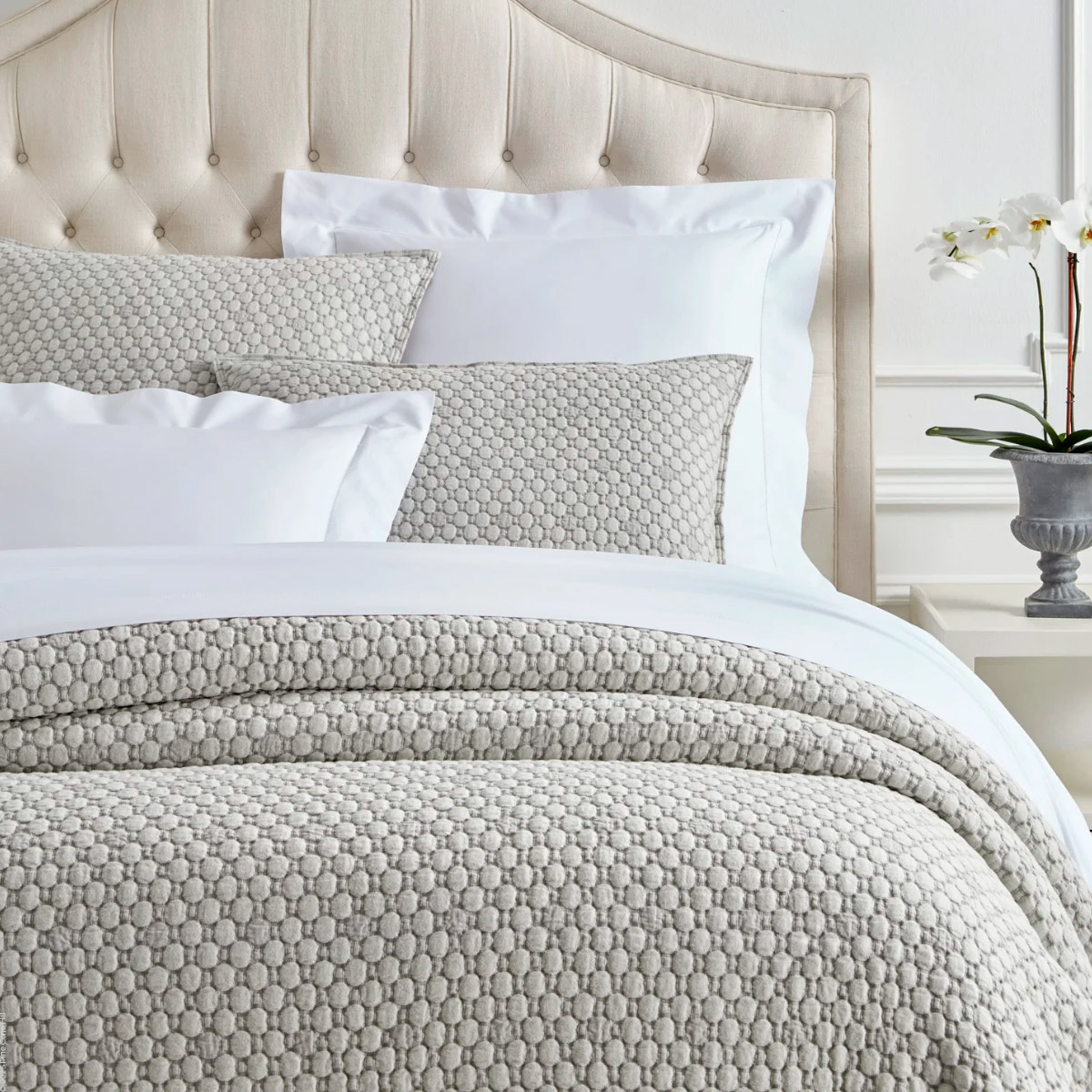 Lodi Matelasse Coverlet