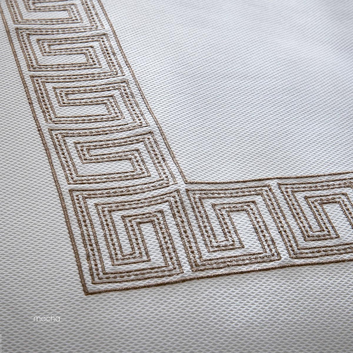 Ophelia Piqué Coverlet