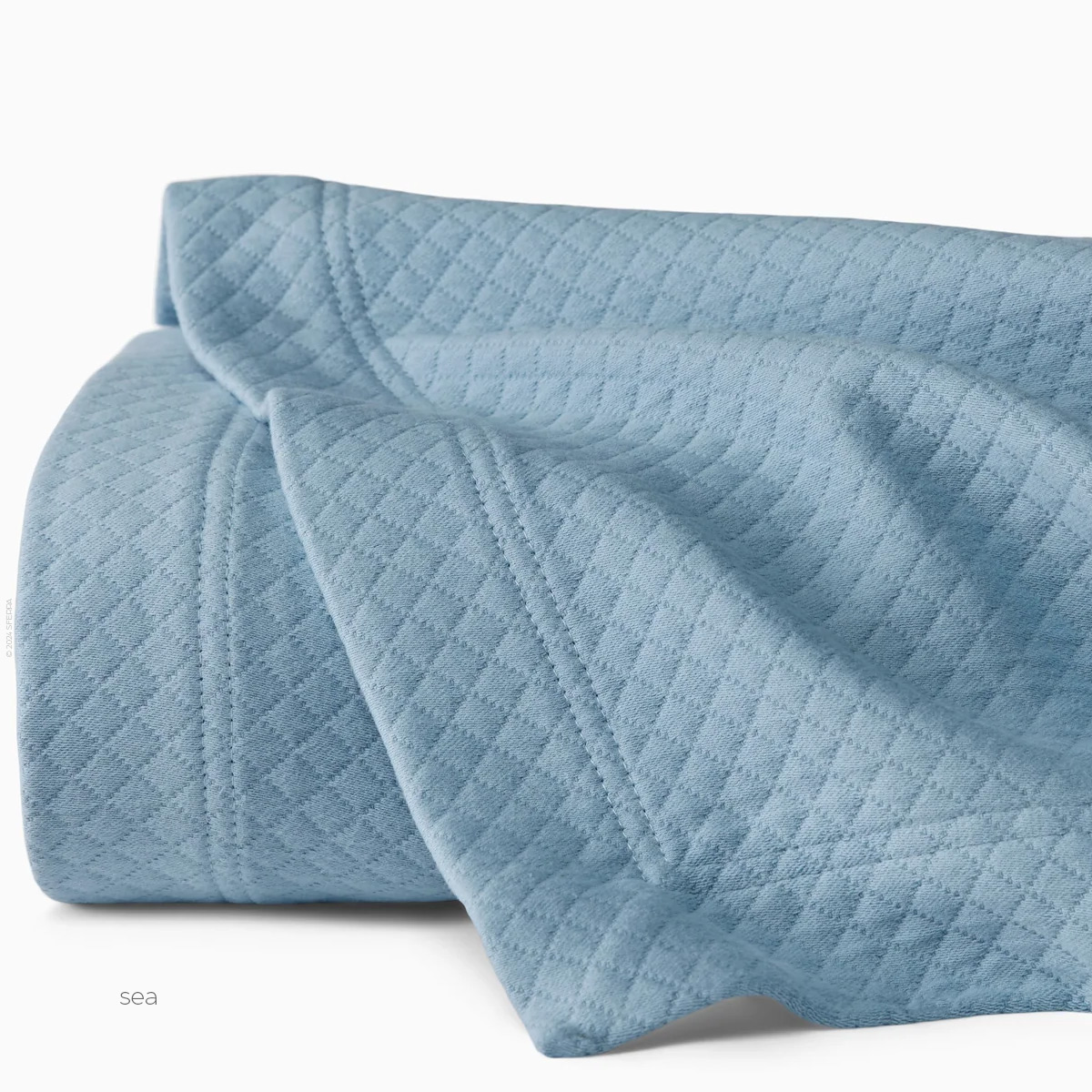 Rombo Matelassé Coverlet