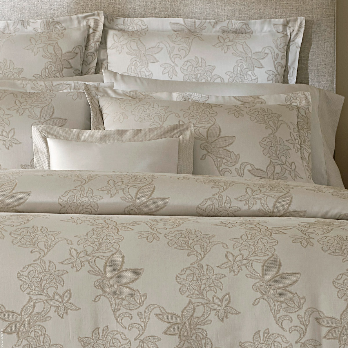 Tivoli Sateen Jacquard Tivoli Sateen Jacquard
