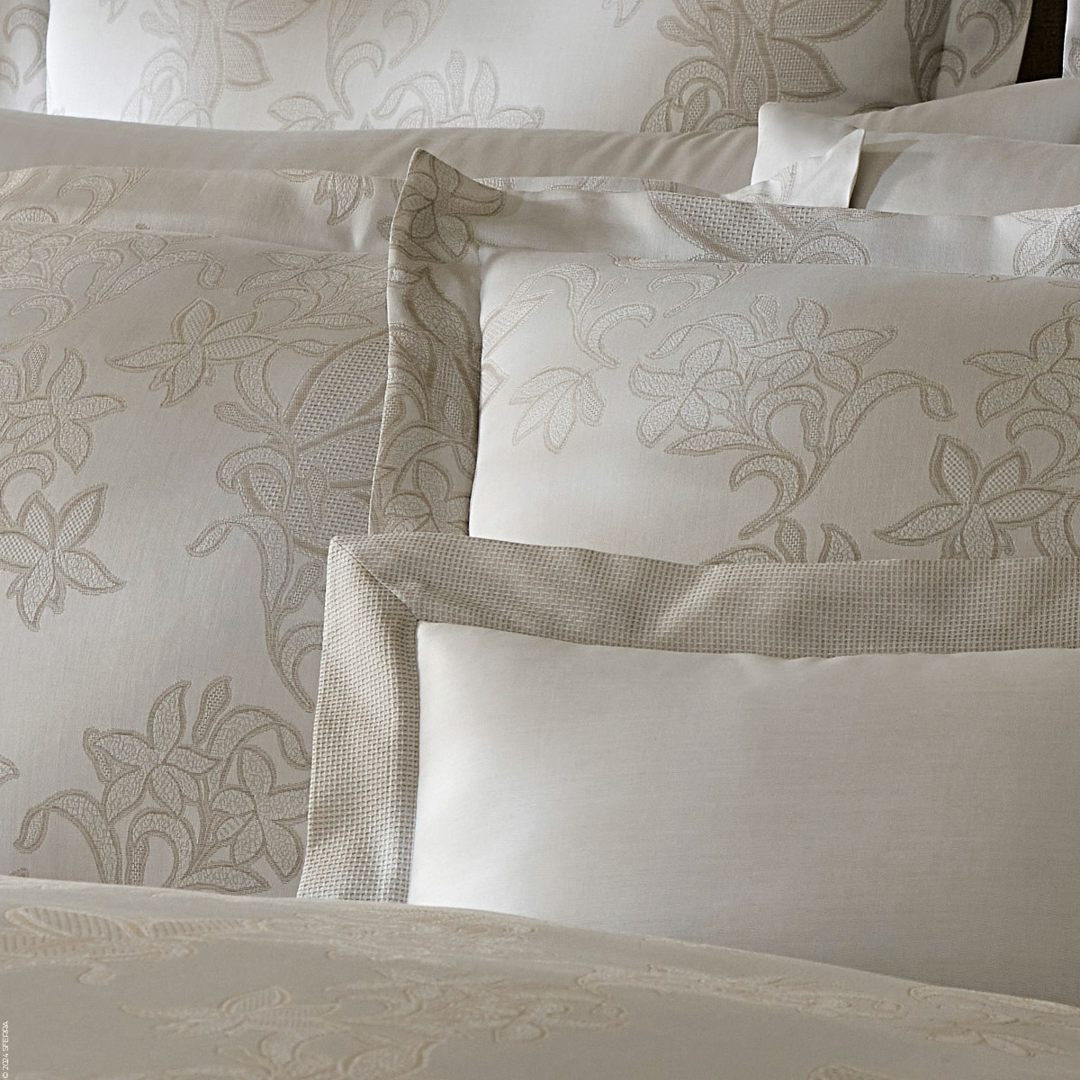 Tivoli Sateen Jacquard Tivoli Sateen Jacquard