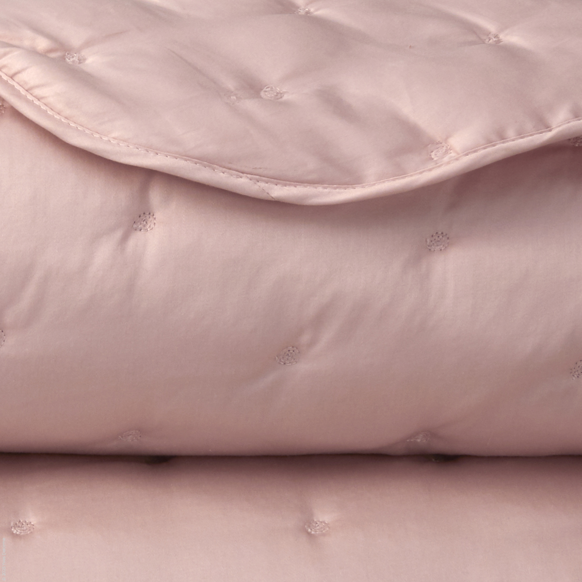 Triomphe Poudre Quilted Coverlet